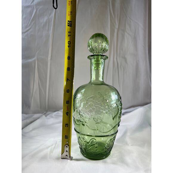 Light Green Glass Wine Bottle & Stopper MCM Vineyard Pattern Embossed Decanter - Picture 16 of 16